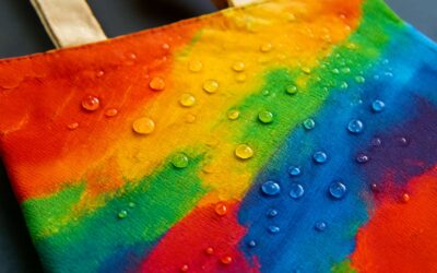 Why crafters love it: fabric paint is waterproof and DIY-ready for bold, durable designs.
